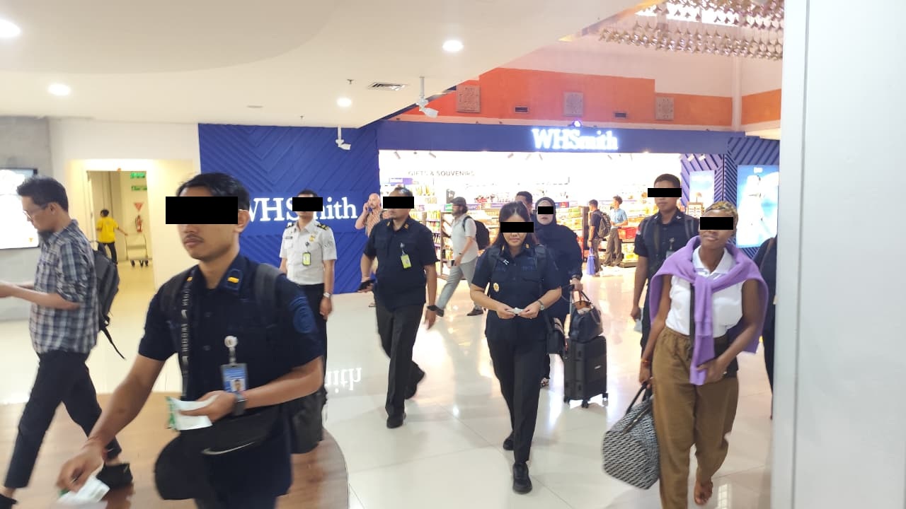 Two Immigration Detainees Transferred from Bali to Makassar Detention Center
