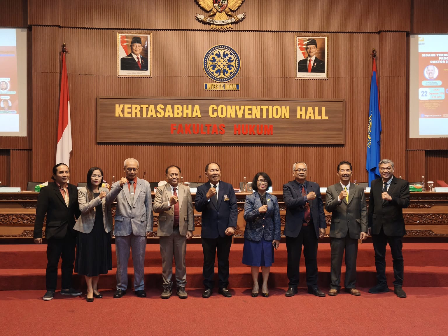 How Did Erwin Siregar Go From Ice Cream Vendor to Doctor of Law at 68?